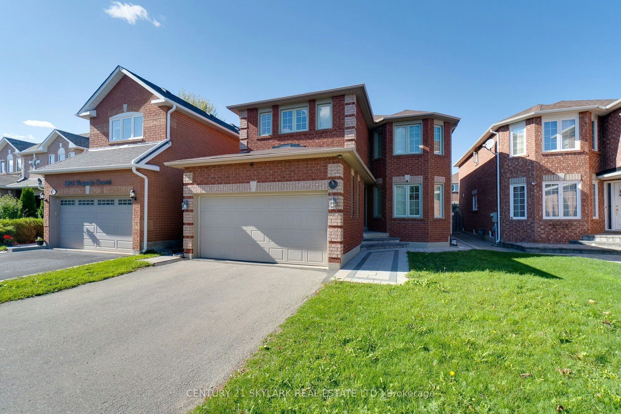 3841 Periwinkle Crescent, Mississauga, ON, L5N 6W8