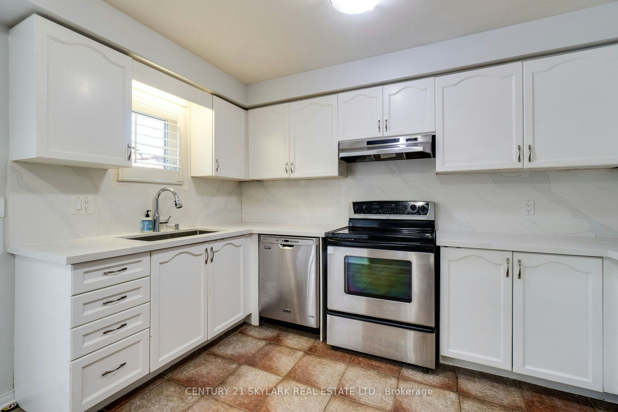 3841 Periwinkle Crescent, Mississauga, ON, L5N 6W8 - 24