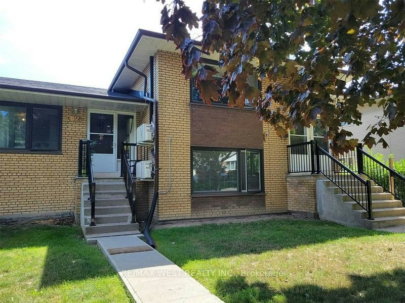 15 C-15 Cannon Road, Toronto, ON, M8Y 1R8 - 7