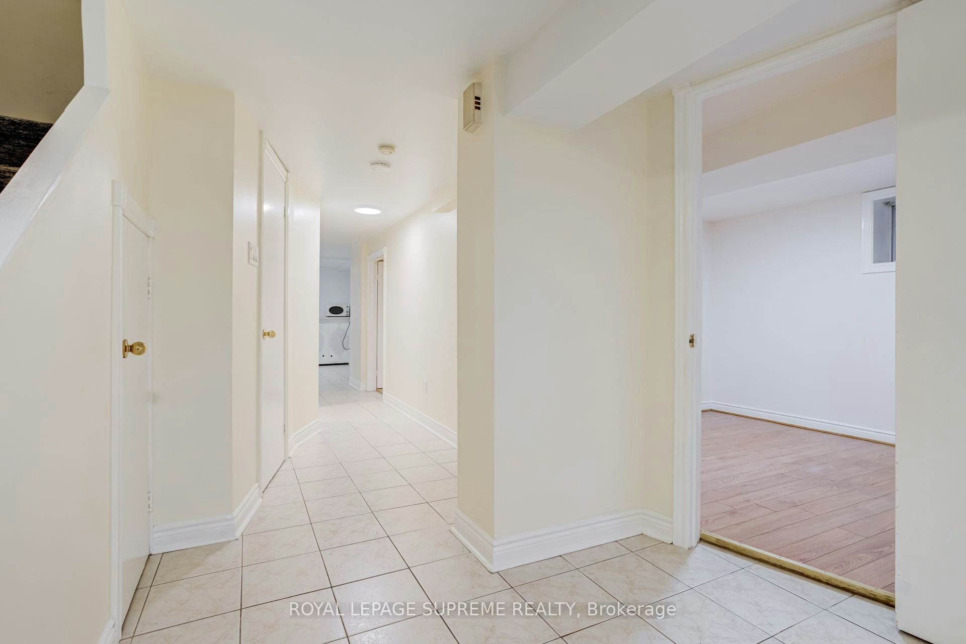 Bsmt-20 Edna Avenue, Toronto, ON, M6P 1B8 - 8