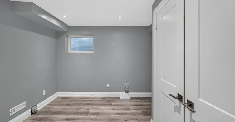 Lower-10 Richvale Drive S, Brampton, ON, L6Z 1M4 - 18