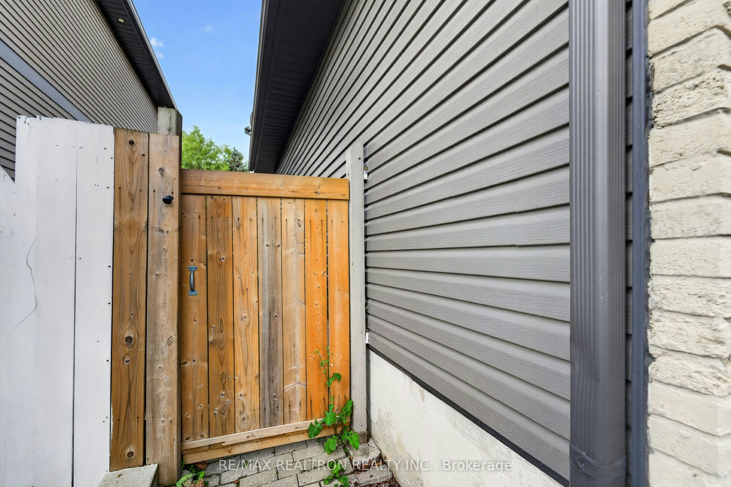 Lower-10 Richvale Drive S, Brampton, ON, L6Z 1M4 - 26