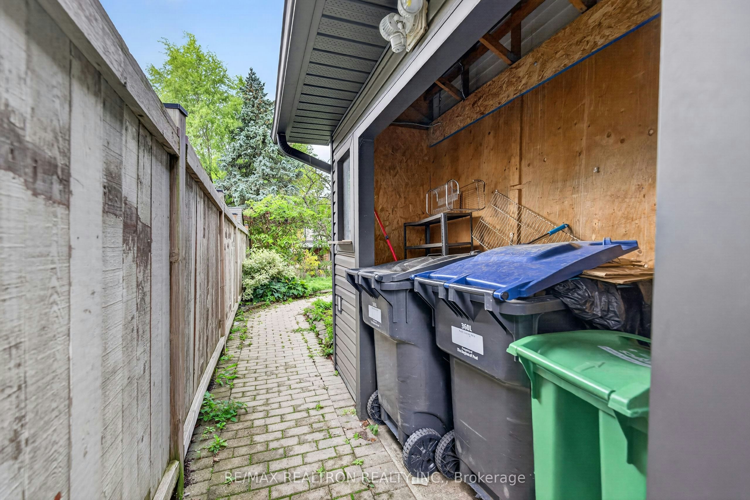 Lower-10 Richvale Drive S, Brampton, ON, L6Z 1M4 - 24