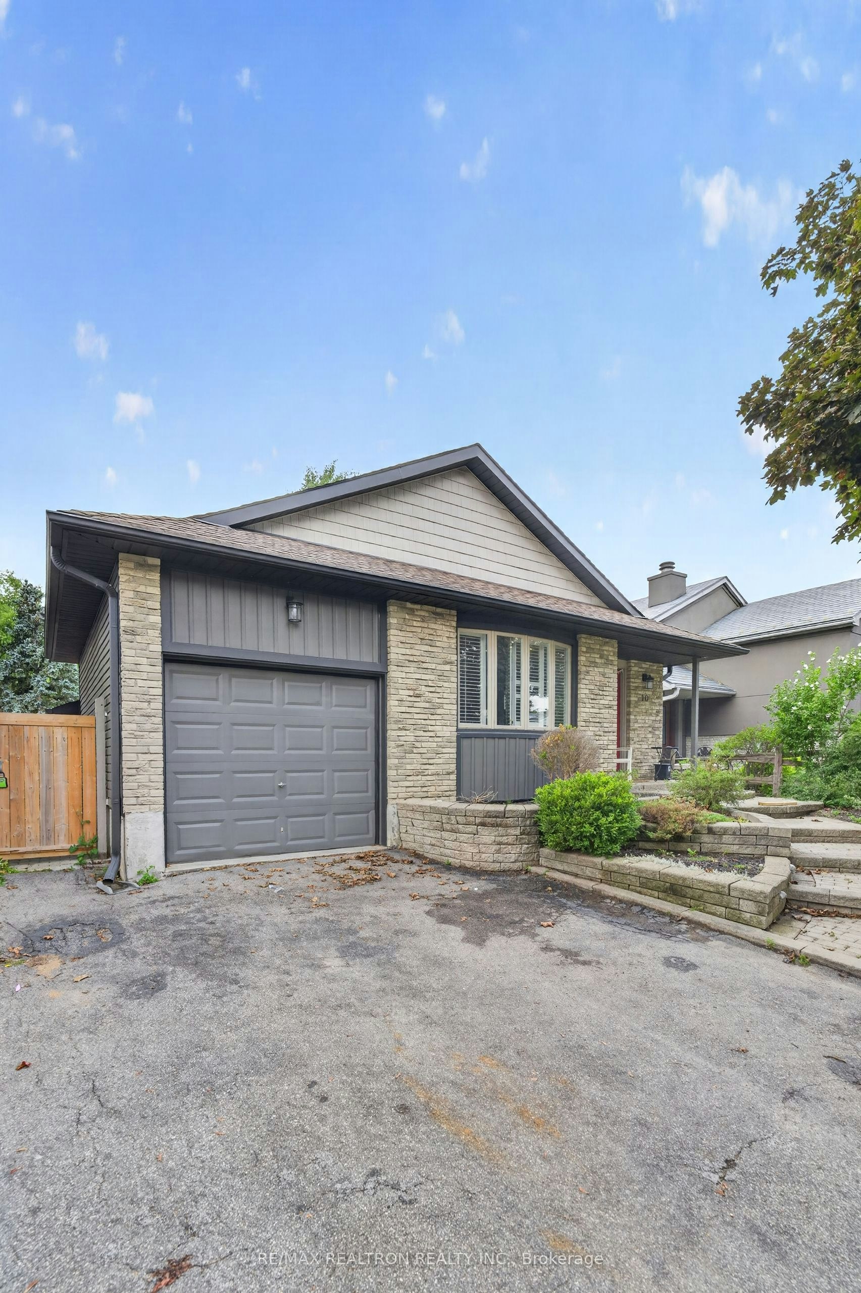 Lower-10 Richvale Drive S, Brampton, ON, L6Z 1M4 - 2