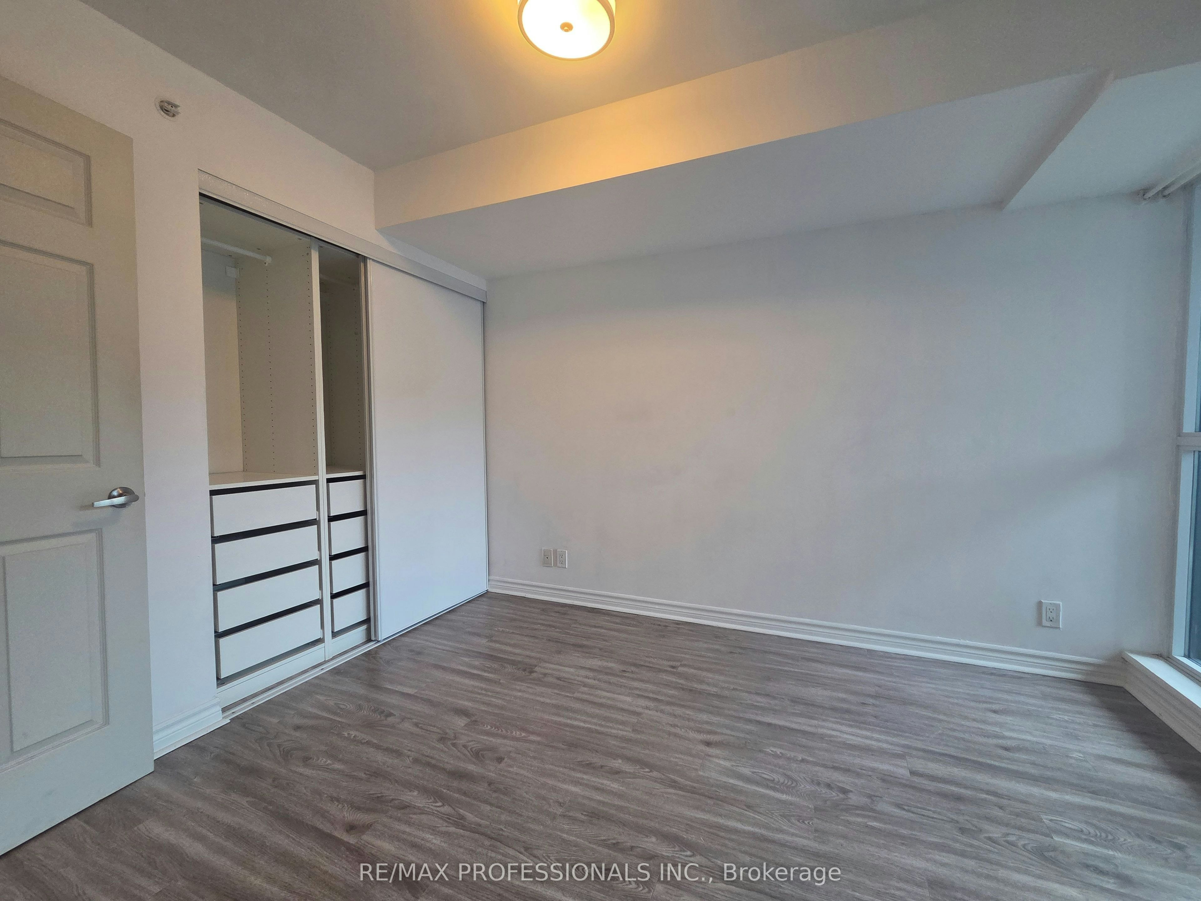 422-80 Esther Lorrie Drive, Toronto, ON, M9W 0C6 - 12