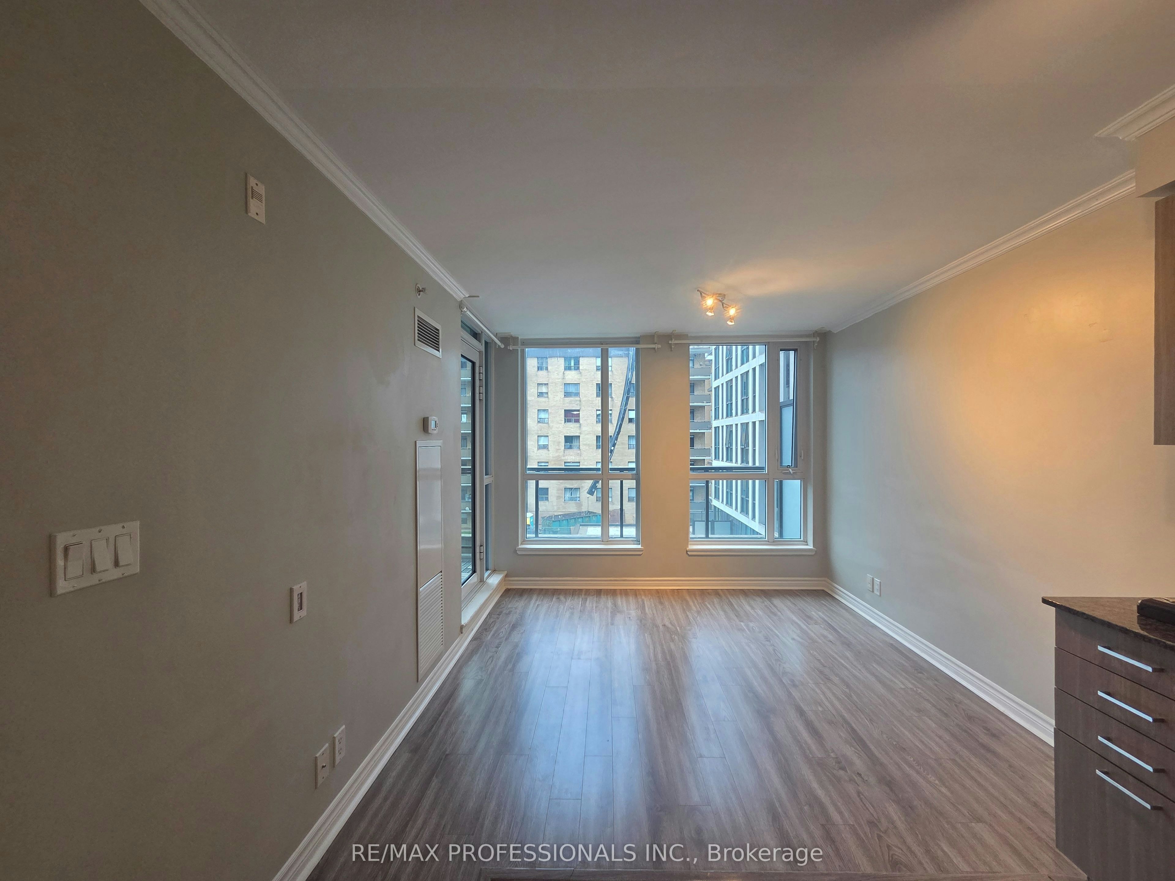 422-80 Esther Lorrie Drive, Toronto, ON, M9W 0C6 - 7