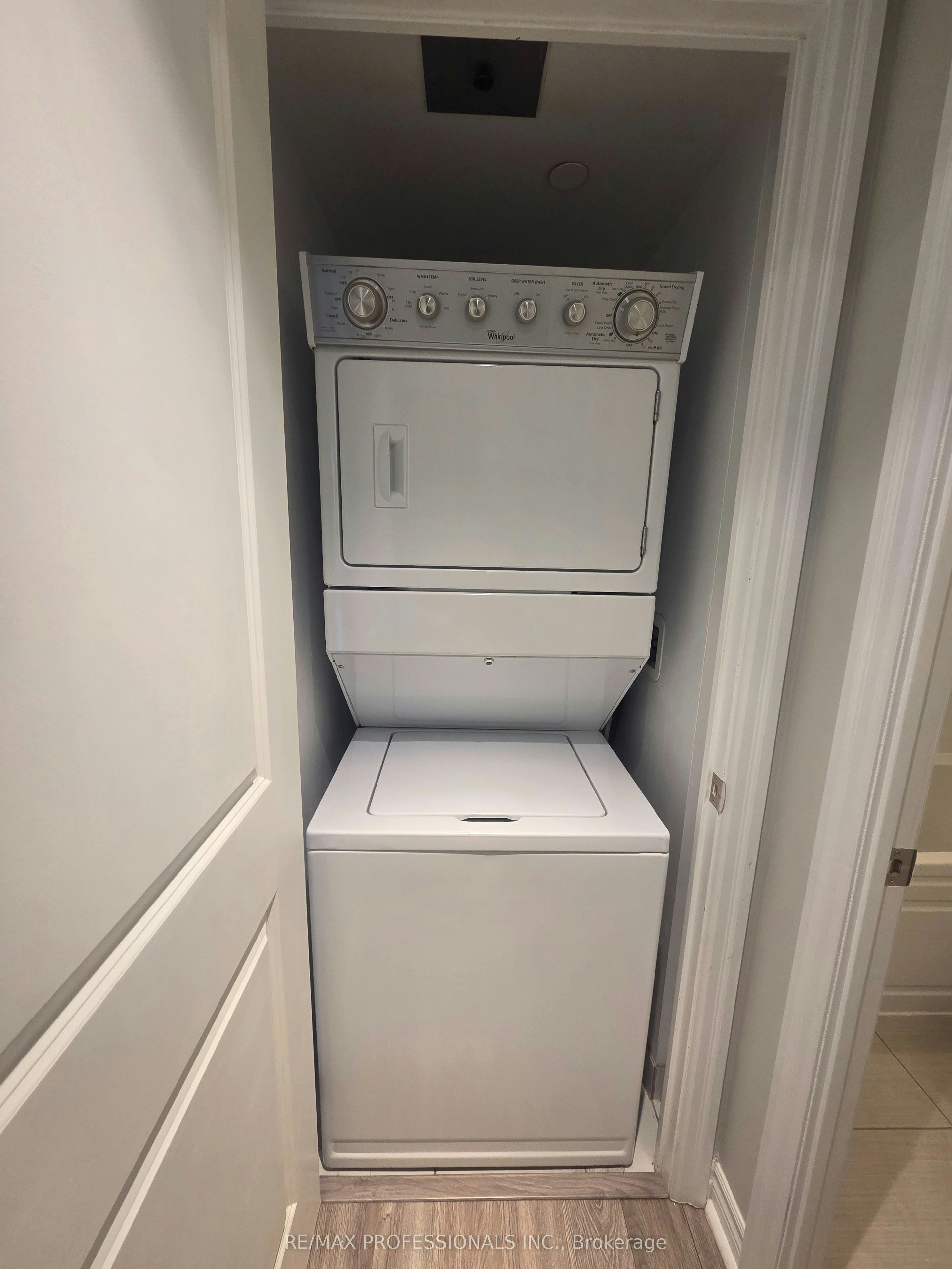 422-80 Esther Lorrie Drive, Toronto, ON, M9W 0C6 - 17