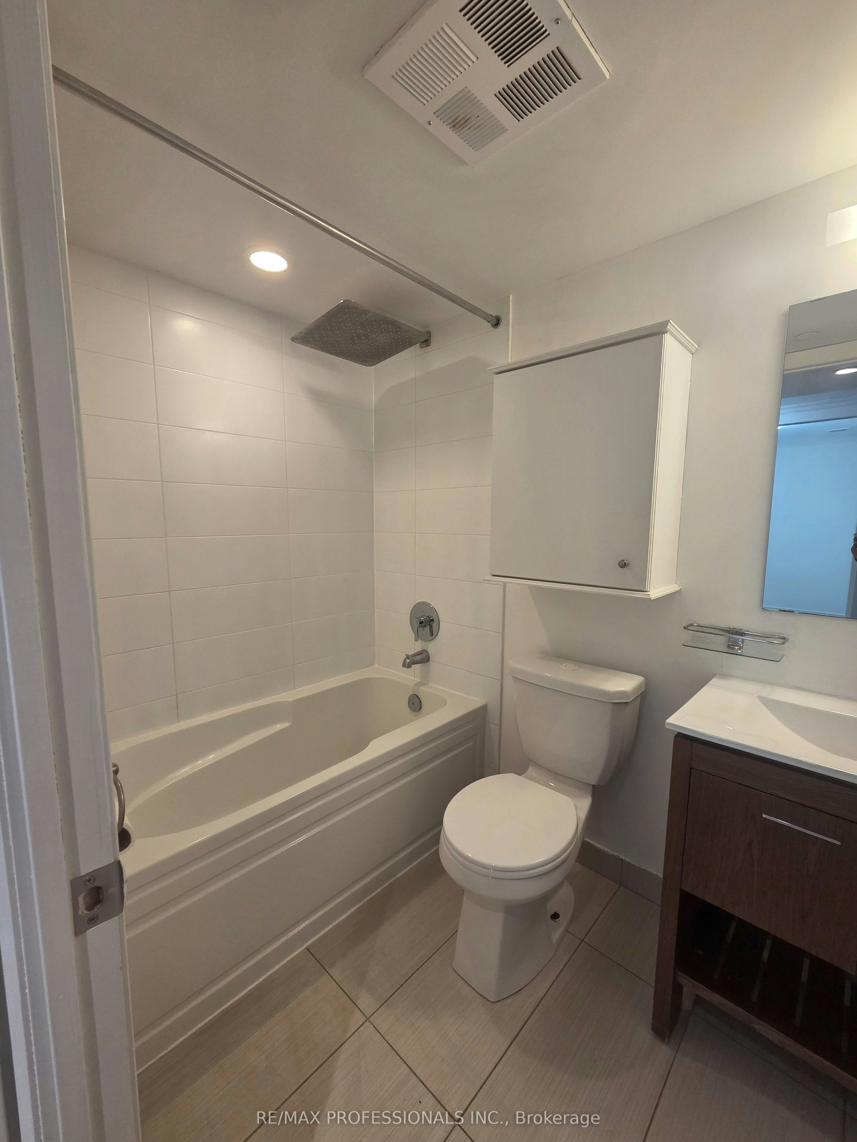 422-80 Esther Lorrie Drive, Toronto, ON, M9W 0C6 - 14