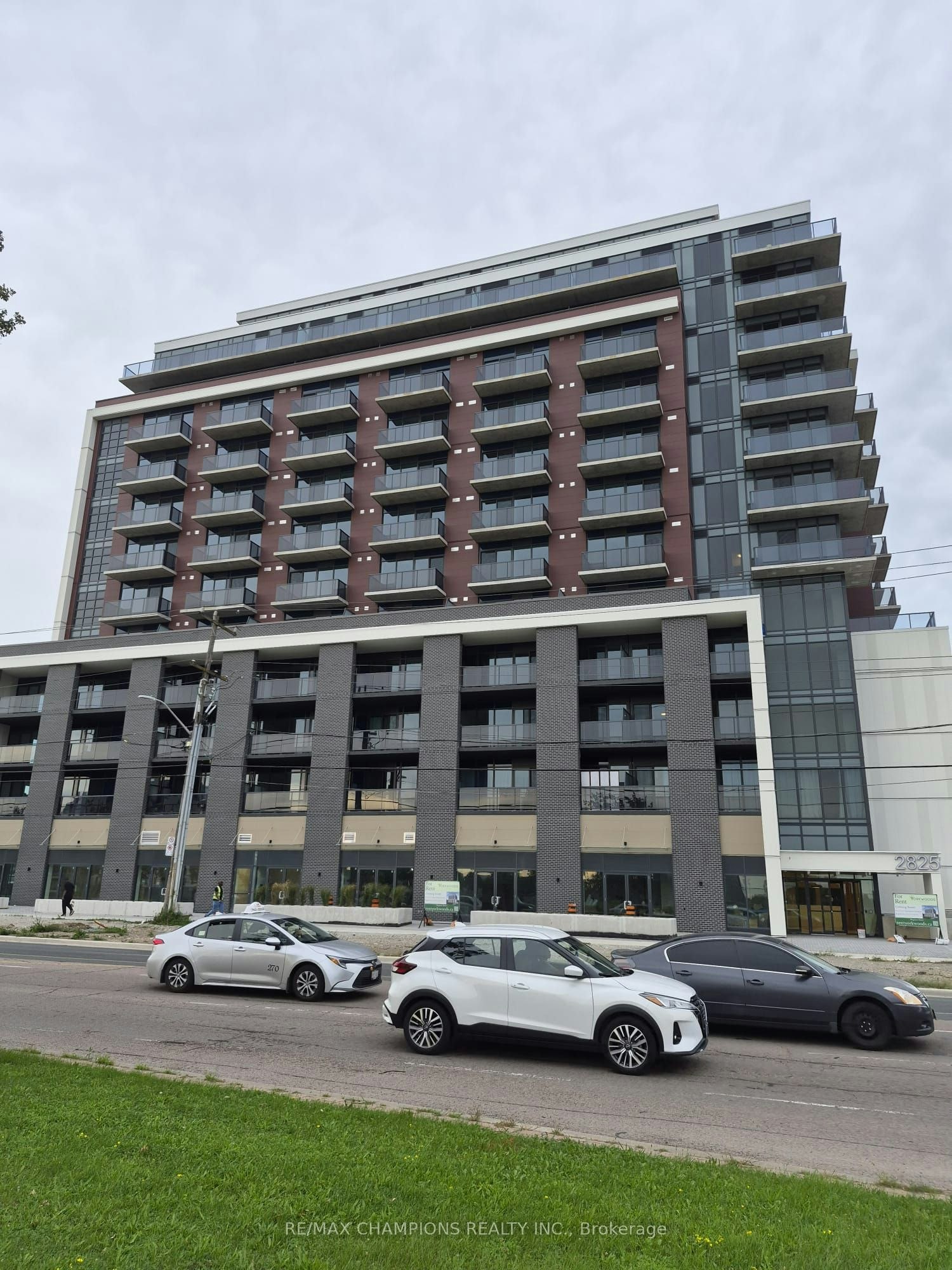 919-2825 Jane Street, Toronto, ON, M3N 0A8