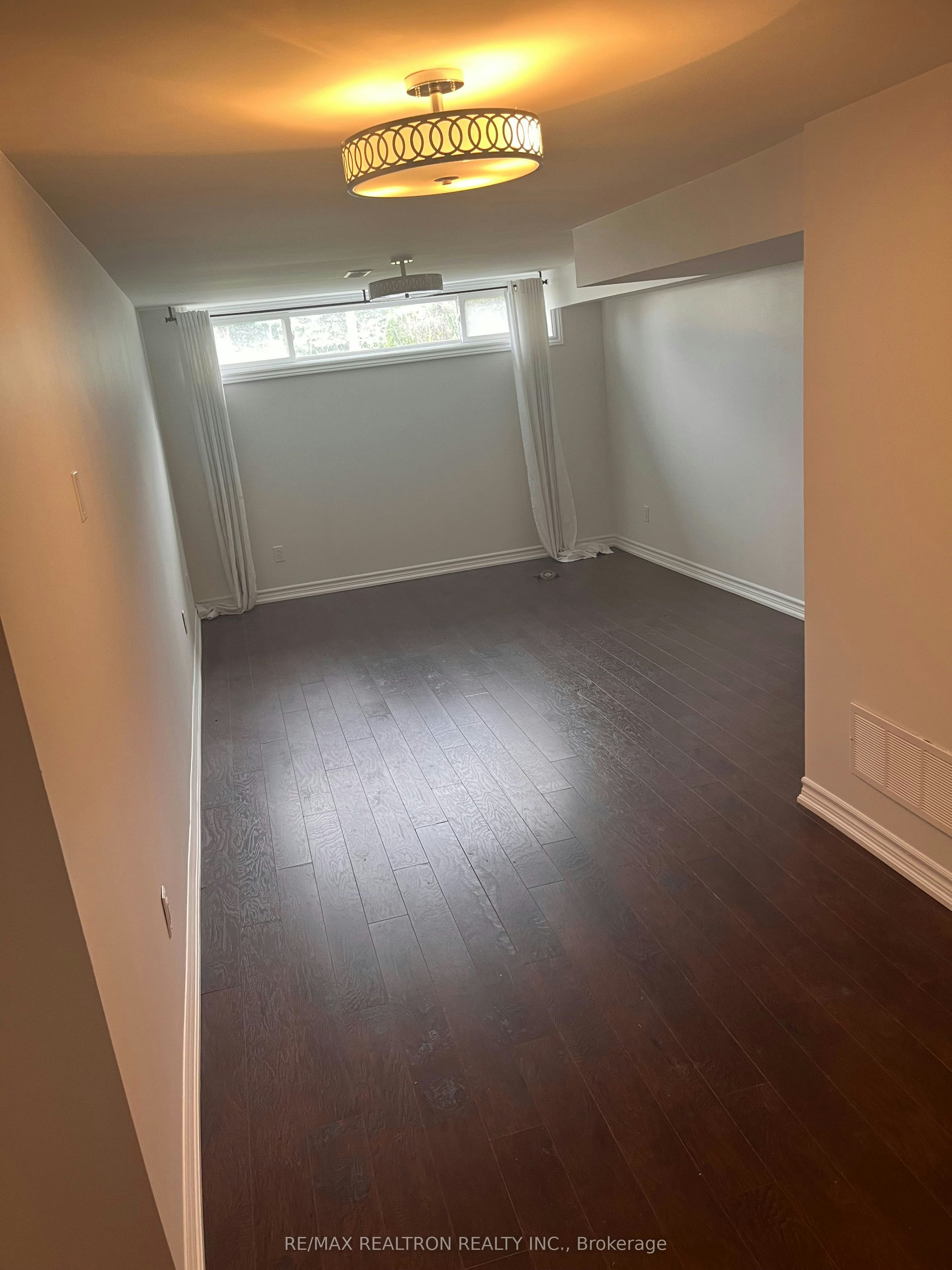 60 Northwood Drive, Brampton, ON, L6X 2L2 - 4