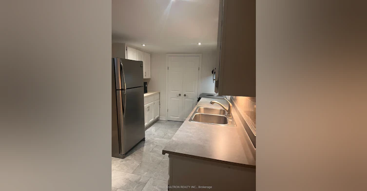 60 Northwood Drive, Brampton, ON, L6X 2L2 - 3