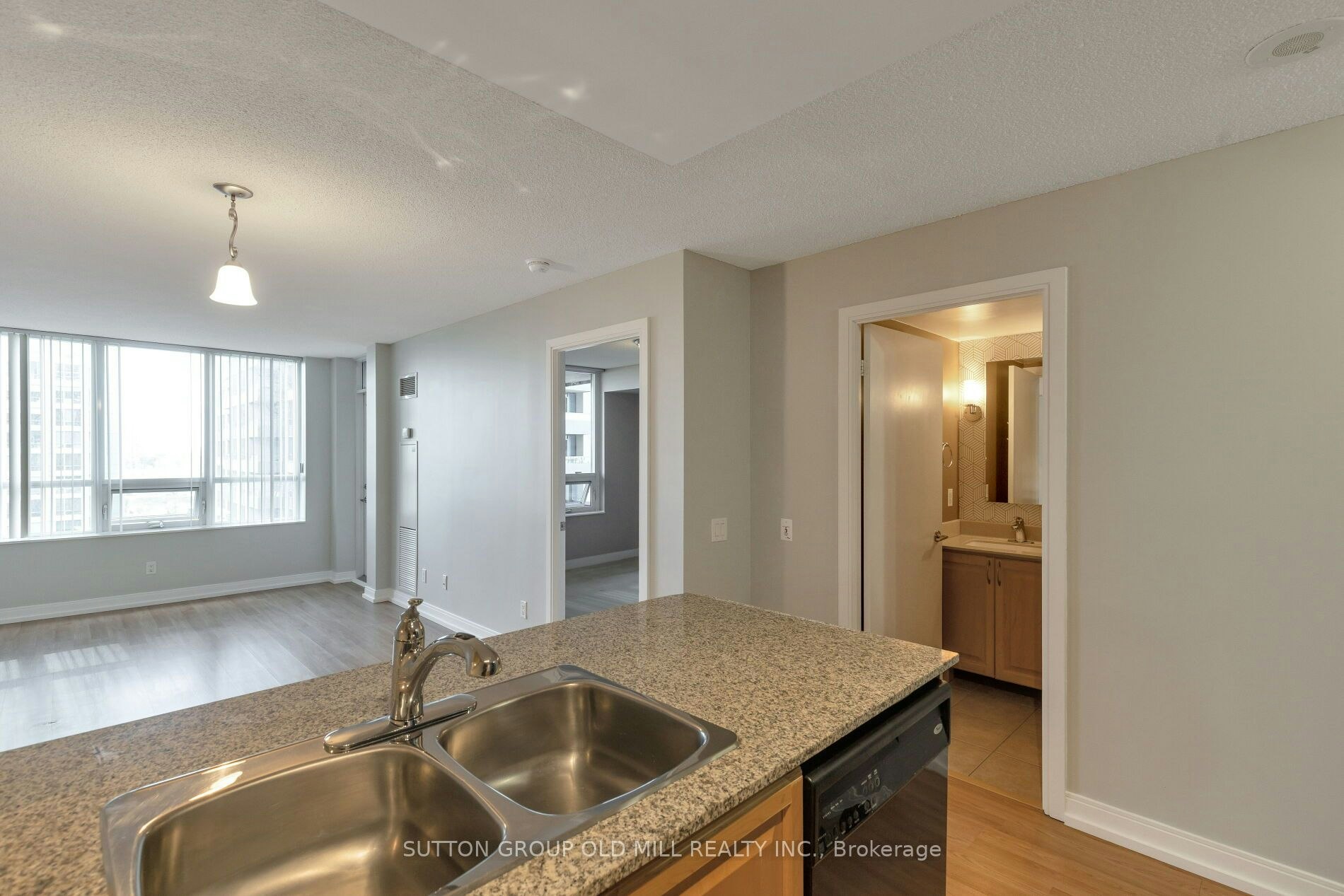 744-35 Viking Lane, Toronto, ON, M9B 0A2 - 5