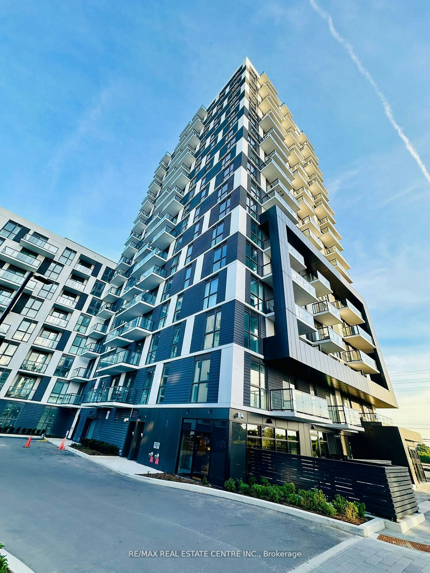 1311-335 Wheat Boom Drive, Oakville, ON, L6H 7C2
