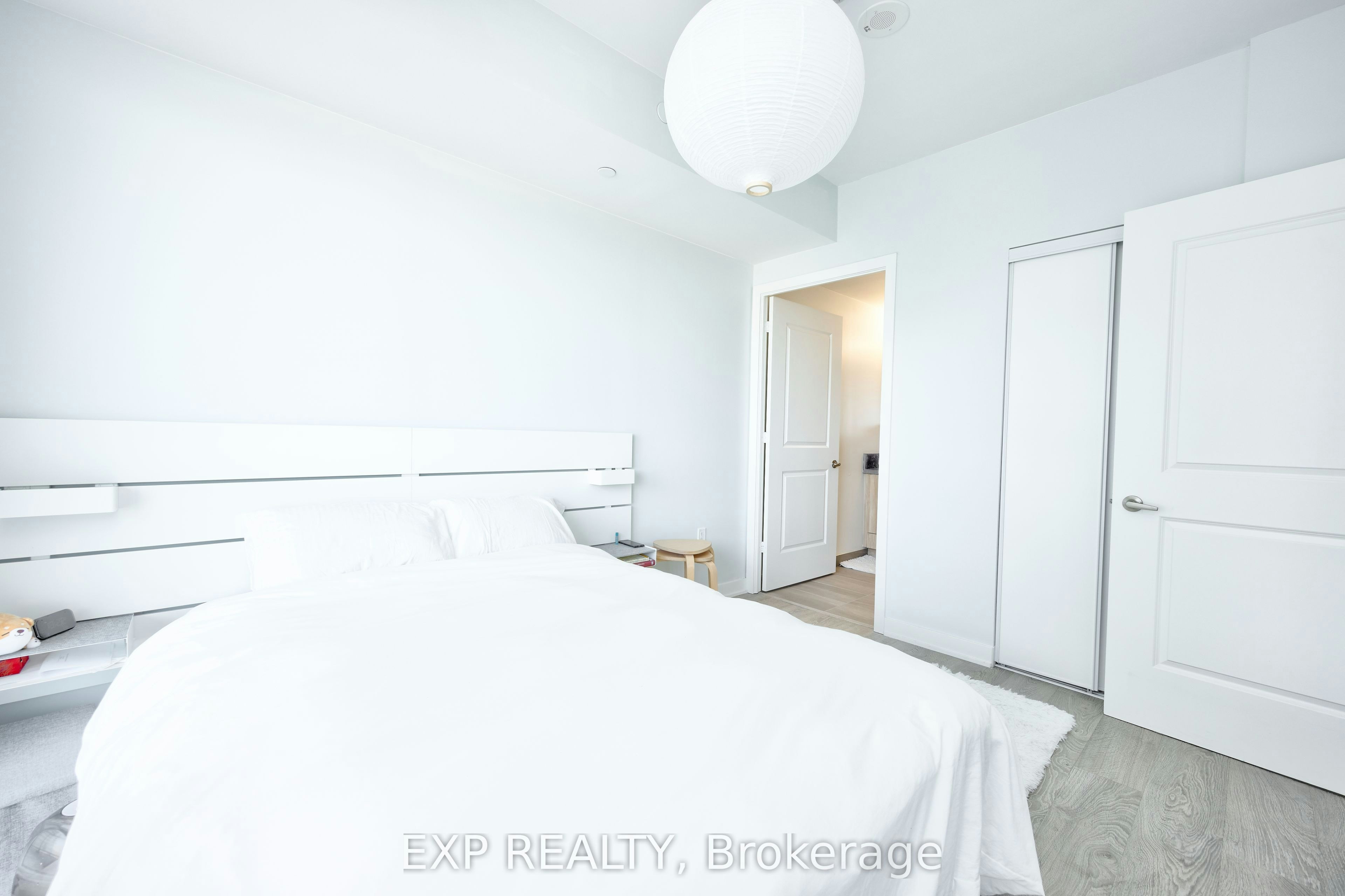 1103-4677 Glen Erin Drive, Mississauga, ON, L5M 2E3 - 7