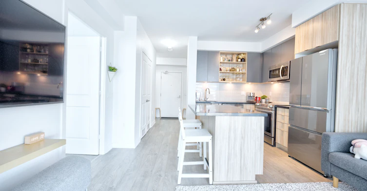 1103-4677 Glen Erin Drive, Mississauga, ON, L5M 2E3 - 2