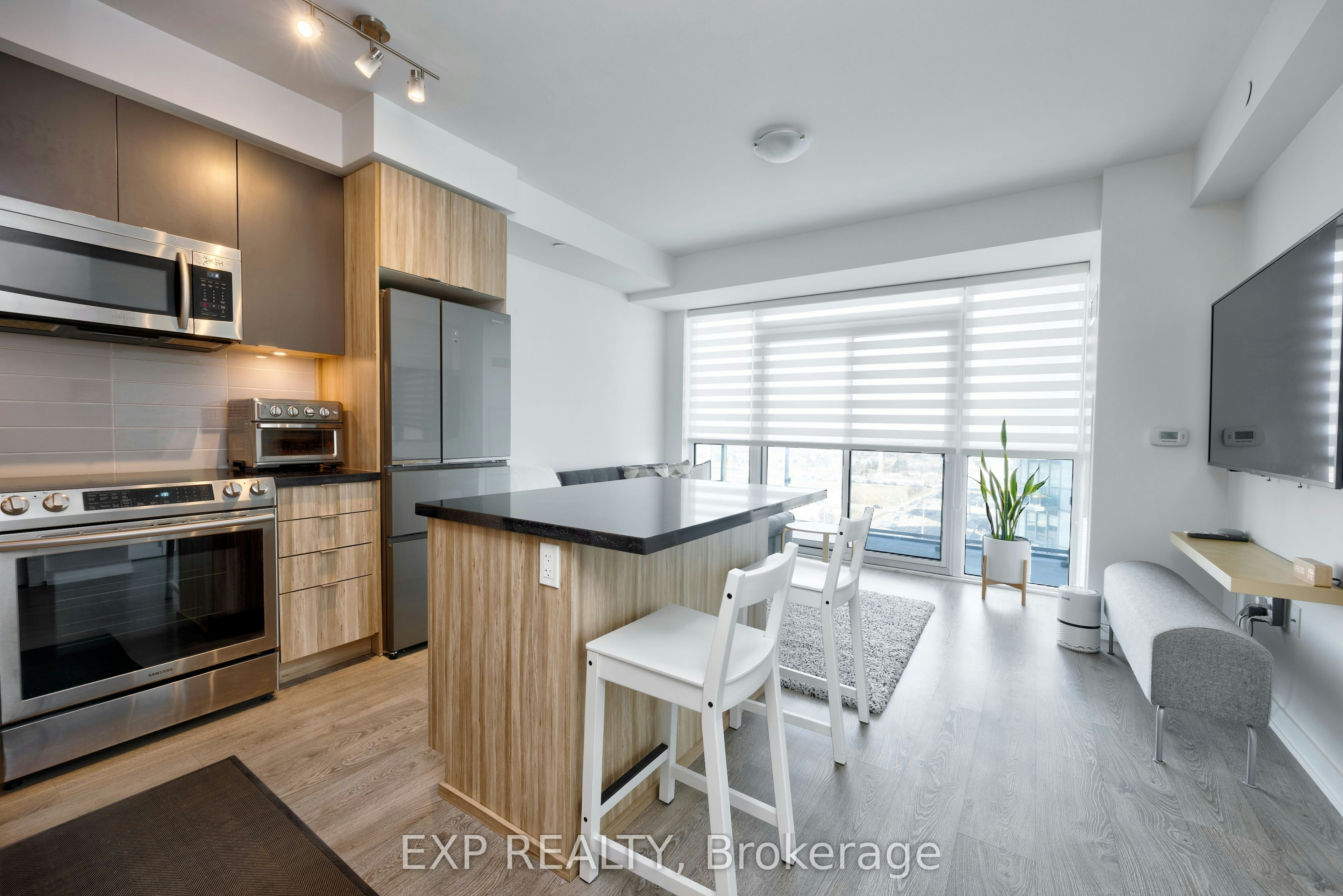 1103-4677 Glen Erin Drive, Mississauga, ON, L5M 2E3 - 3