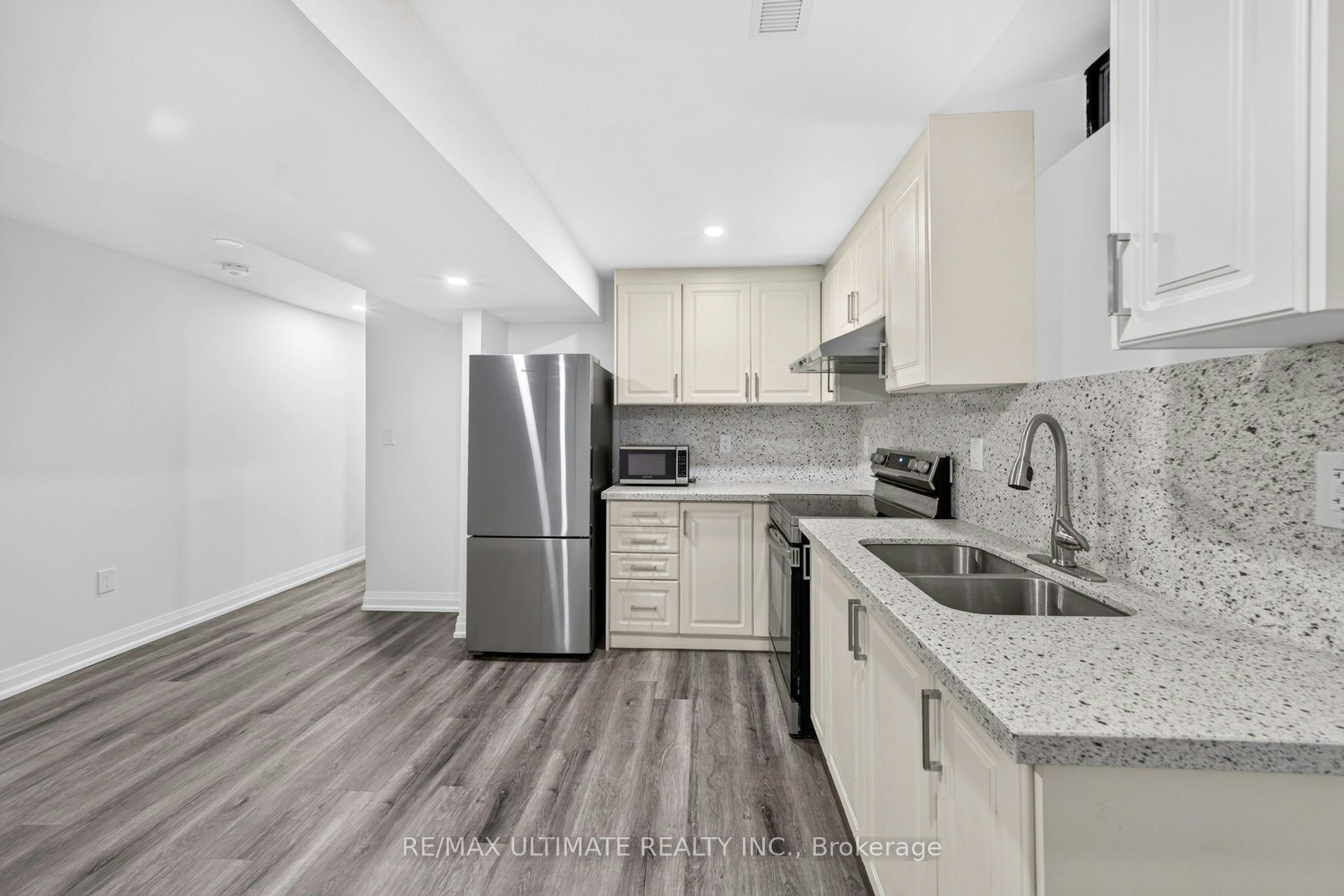 82 Yellow Brick Road, Brampton, ON, L6V 4L1 - 11