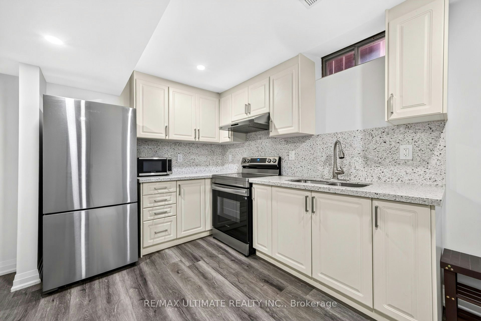 82 Yellow Brick Road, Brampton, ON, L6V 4L1 - 8