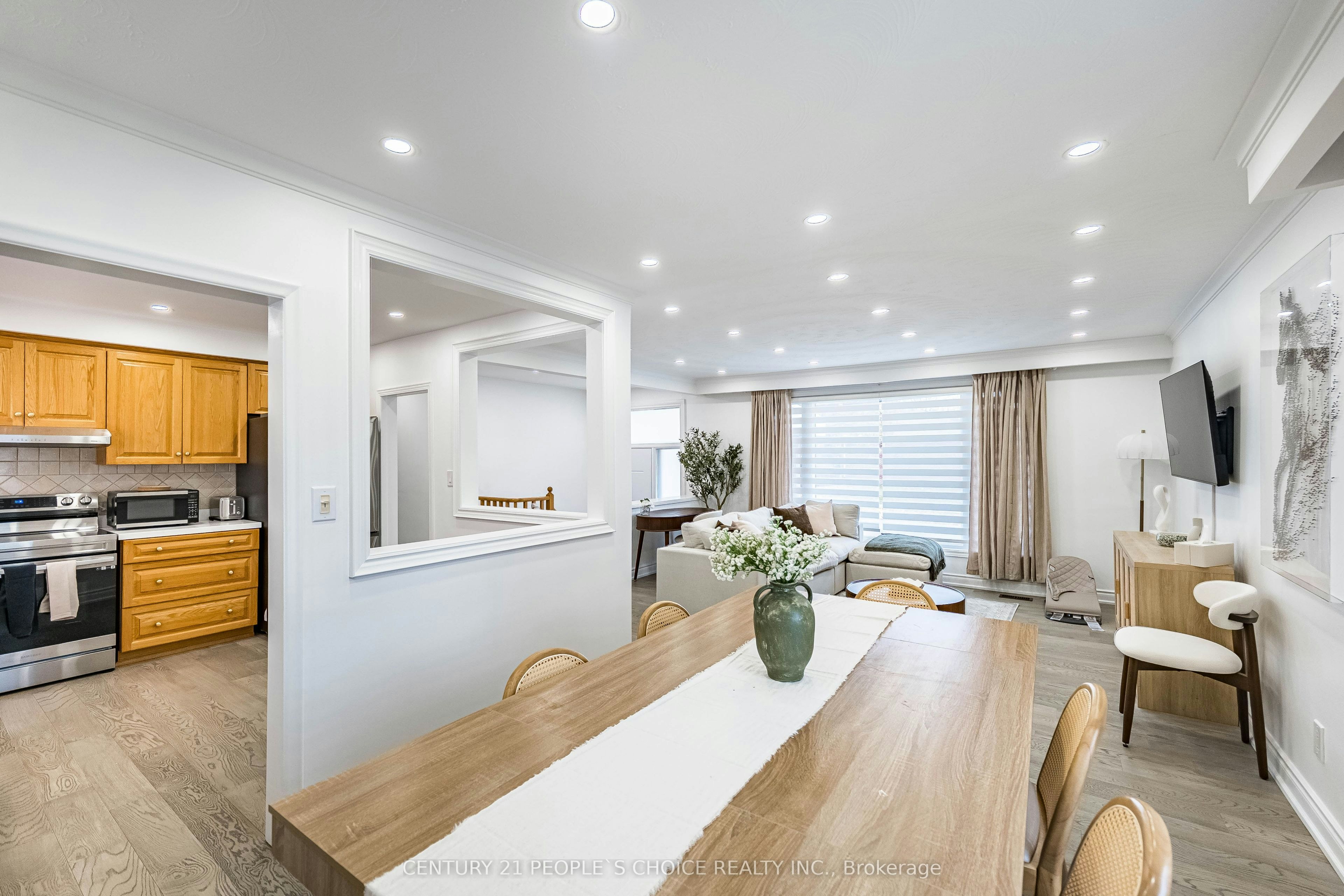 Main-89 Thistle Down Boulevard, Toronto, ON, M9V 1J3 - 16