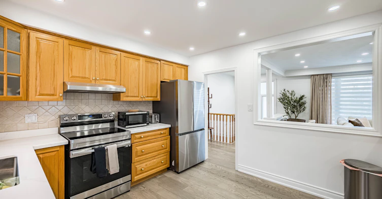 Main-89 Thistle Down Boulevard, Toronto, ON, M9V 1J3 - 22