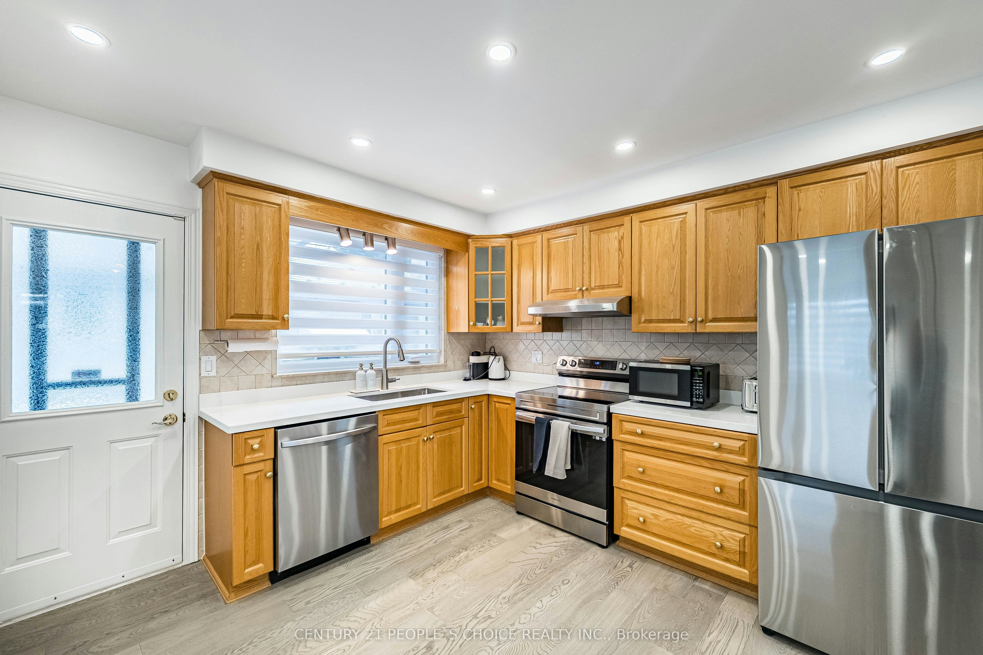 Main-89 Thistle Down Boulevard, Toronto, ON, M9V 1J3 - 20