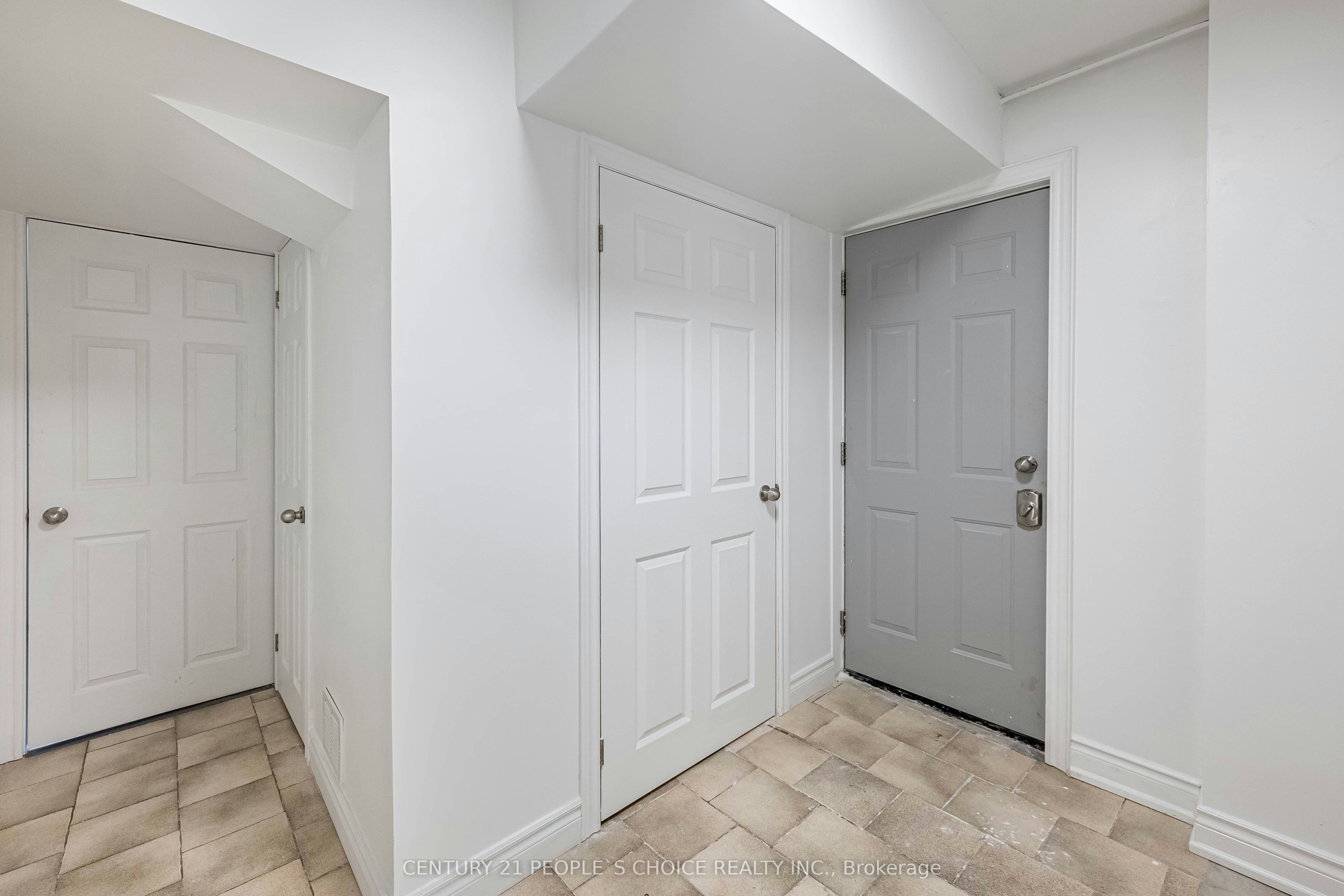 BSMT-89 Thistle Down Boulevard, Toronto, ON, M9V 1J3 - 26