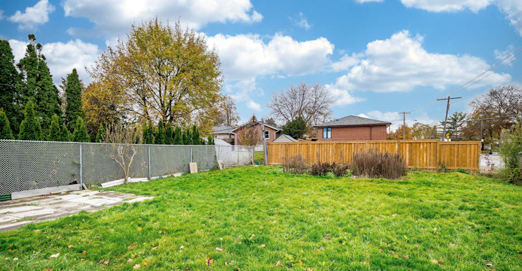BSMT-89 Thistle Down Boulevard, Toronto, ON, M9V 1J3 - 30