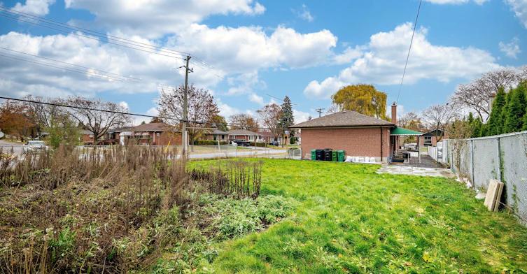 BSMT-89 Thistle Down Boulevard, Toronto, ON, M9V 1J3 - 33