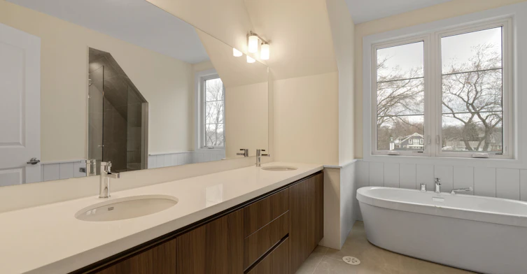 2284 Sovereign Street, Oakville, ON, L6L 1L6 - 30