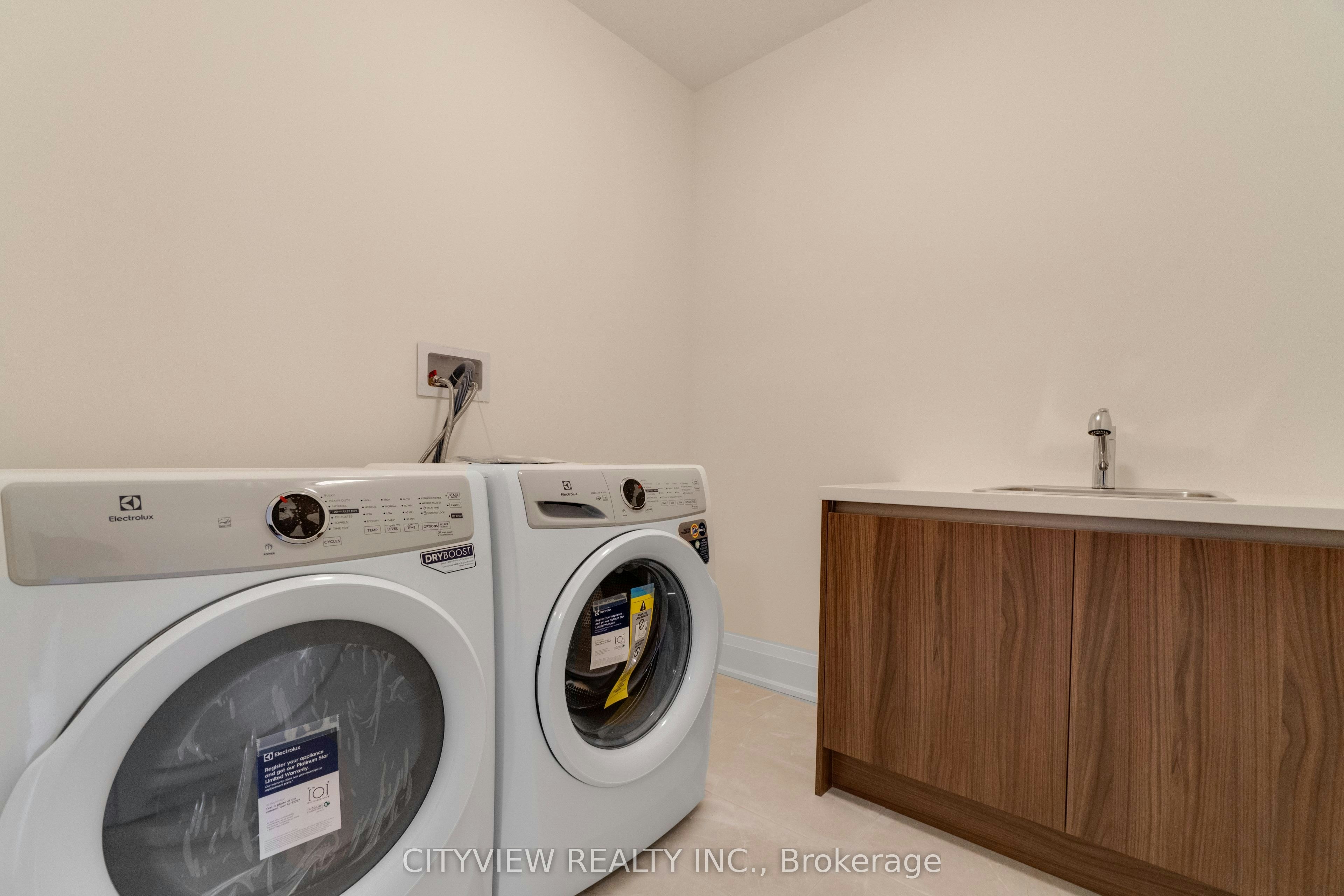 2284 Sovereign Street, Oakville, ON, L6L 1L6 - 36