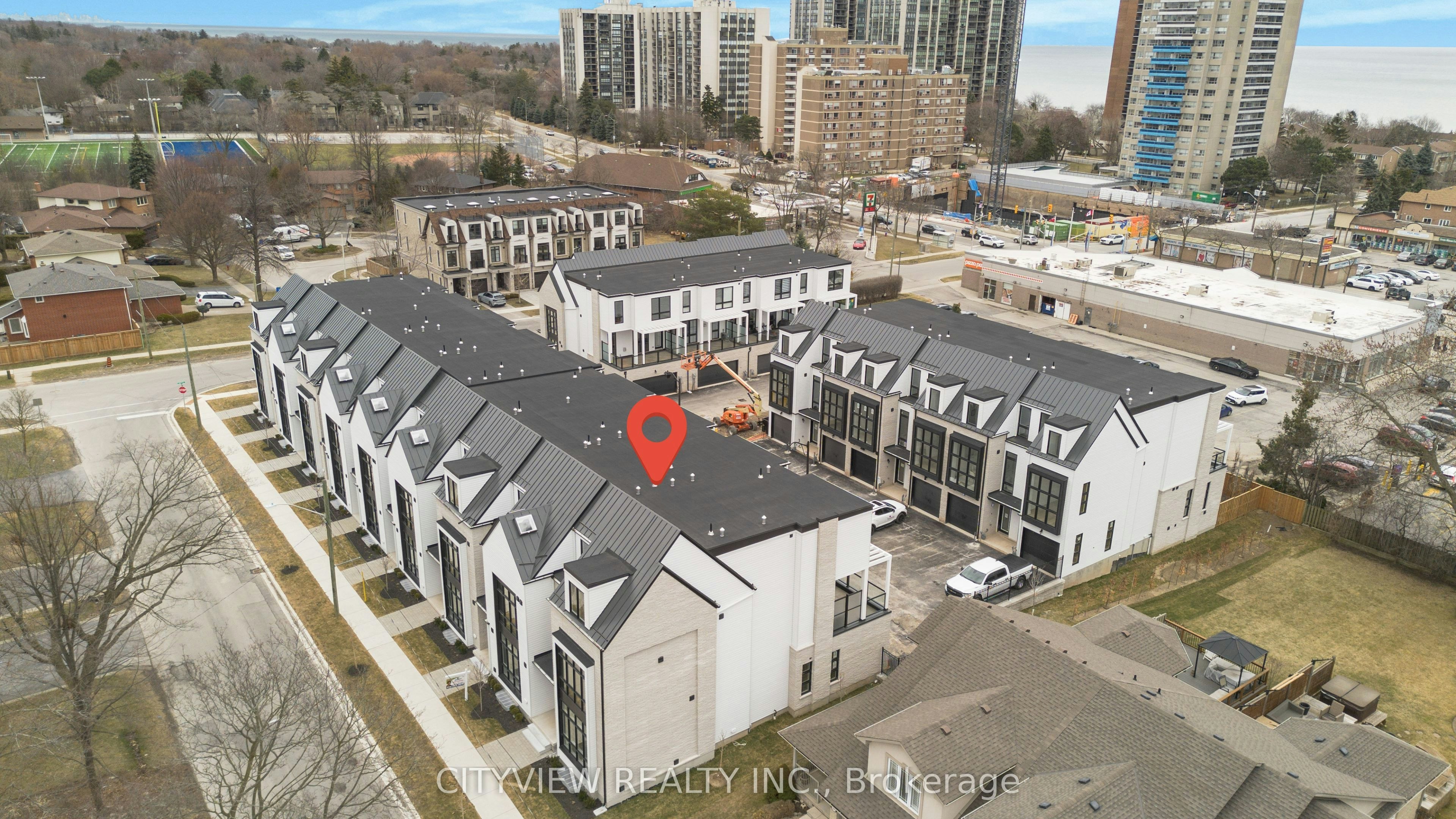 2284 Sovereign Street, Oakville, ON, L6L 1L6 - 3