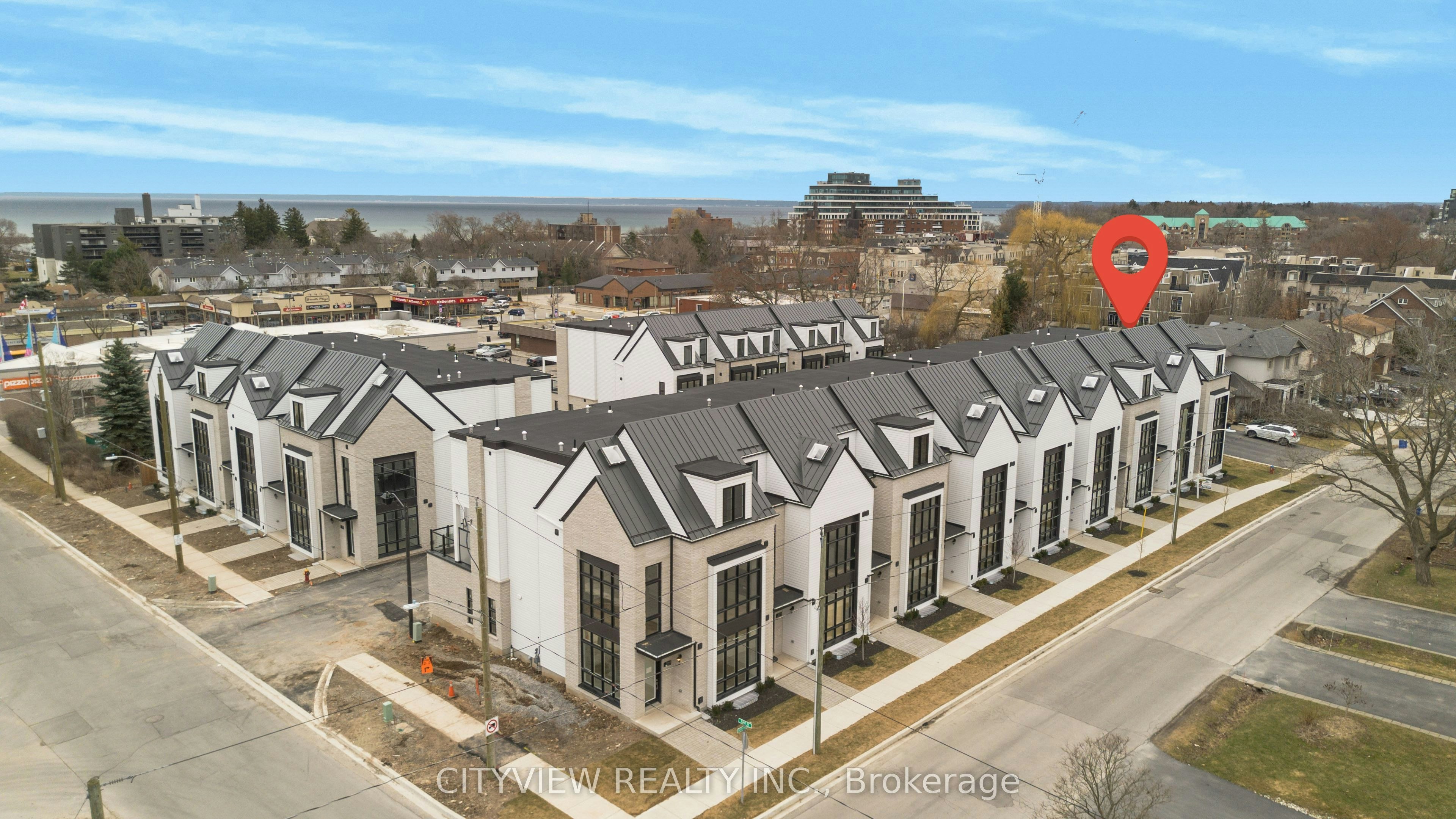 2284 Sovereign Street, Oakville, ON, L6L 1L6