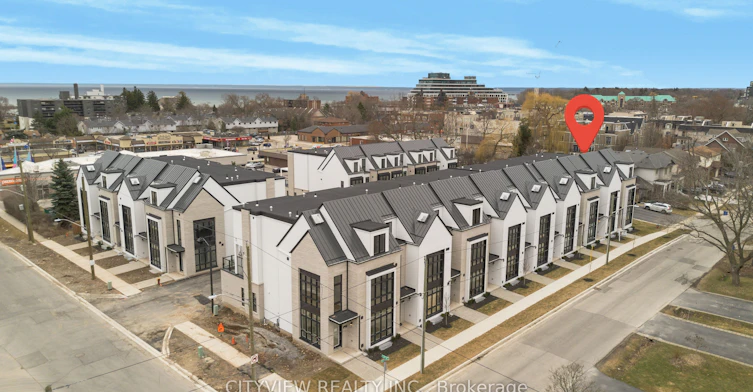 2284 Sovereign Street, Oakville, ON, L6L 1L6