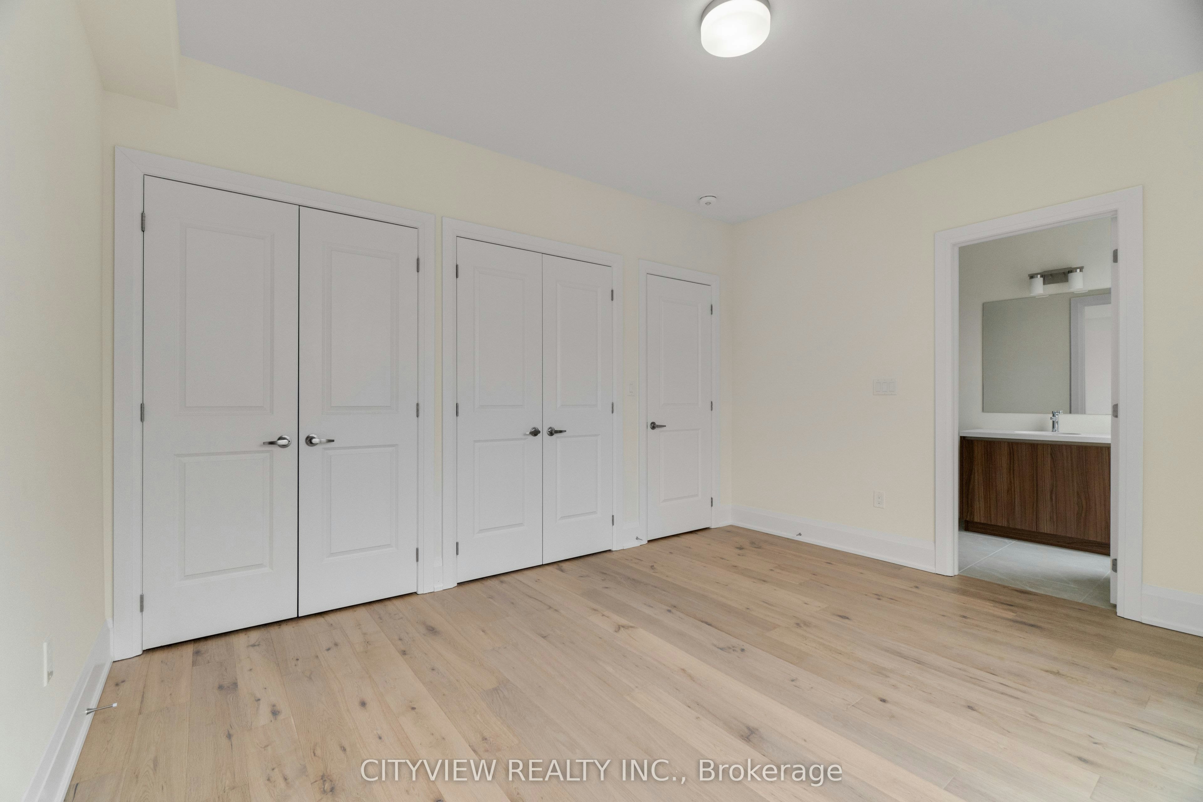 2284 Sovereign Street, Oakville, ON, L6L 1L6 - 34
