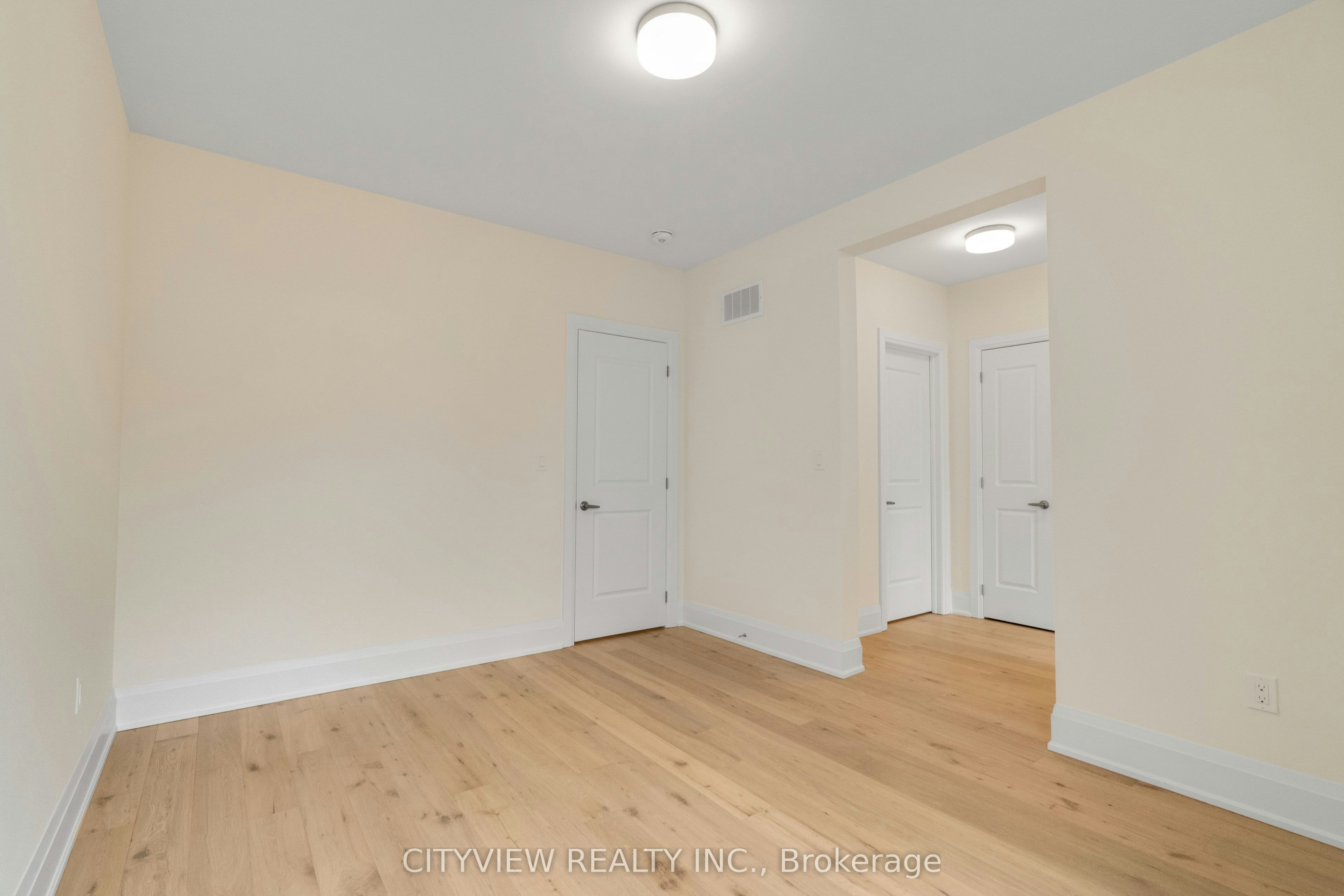 2284 Sovereign Street, Oakville, ON, L6L 1L6 - 28