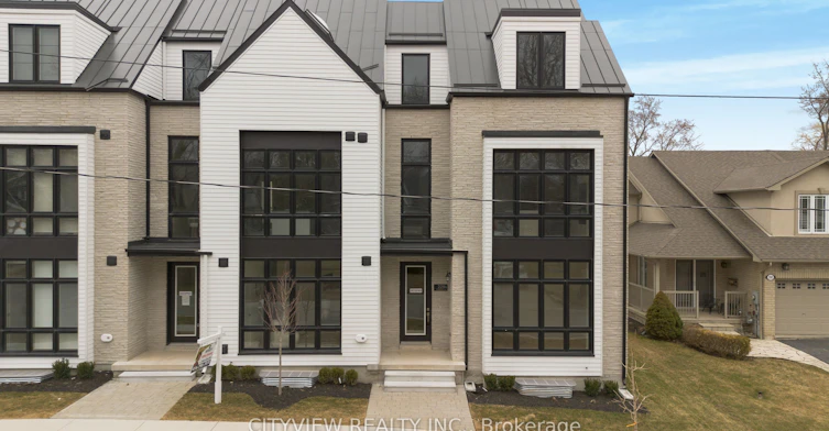 2284 Sovereign Street, Oakville, ON, L6L 1L6 - 5