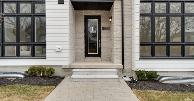 2284 Sovereign Street, Oakville, ON, L6L 1L6 - 6