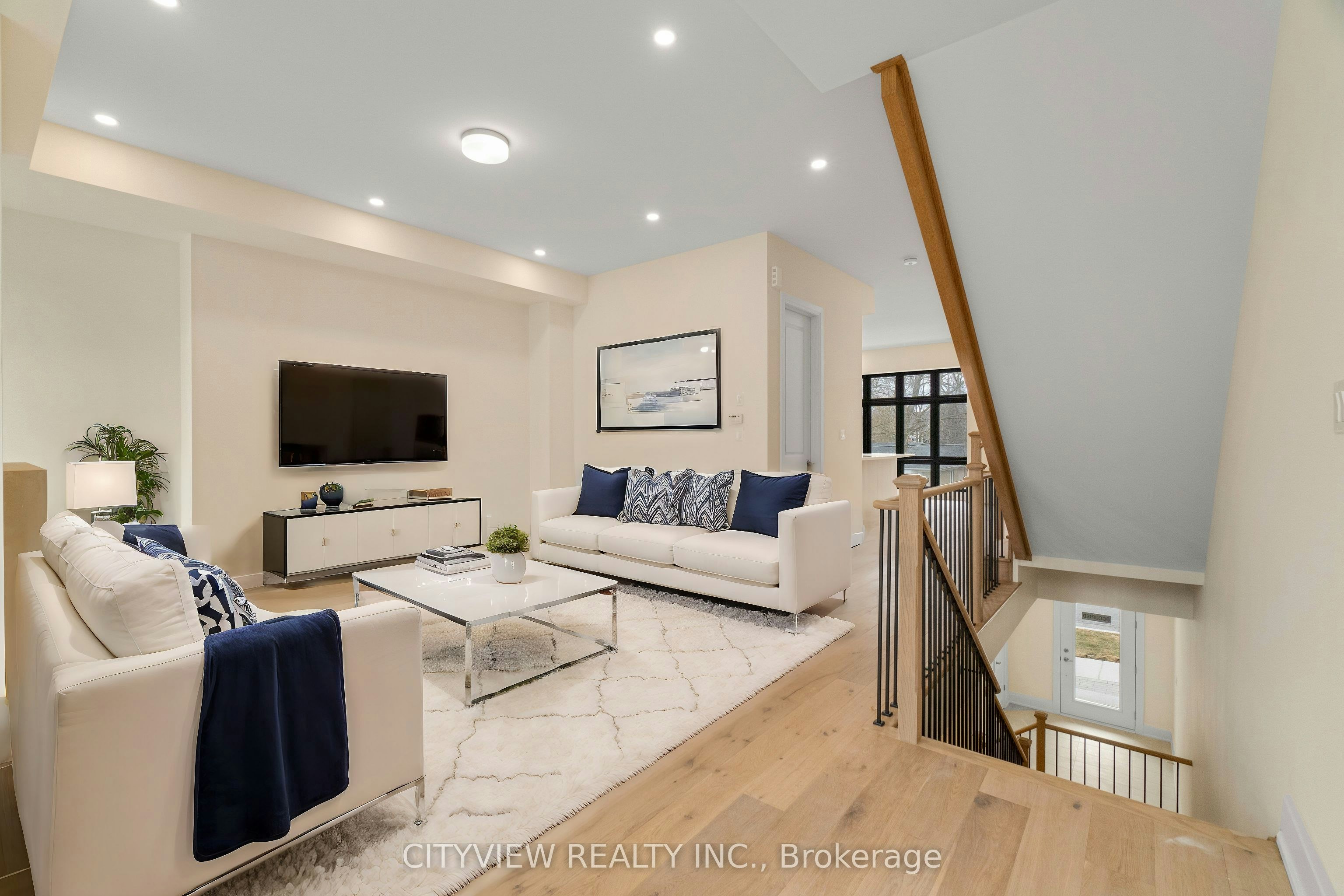 2284 Sovereign Street, Oakville, ON, L6L 1L6 - 14