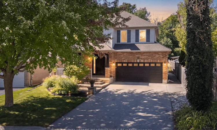 25 Salmon Way