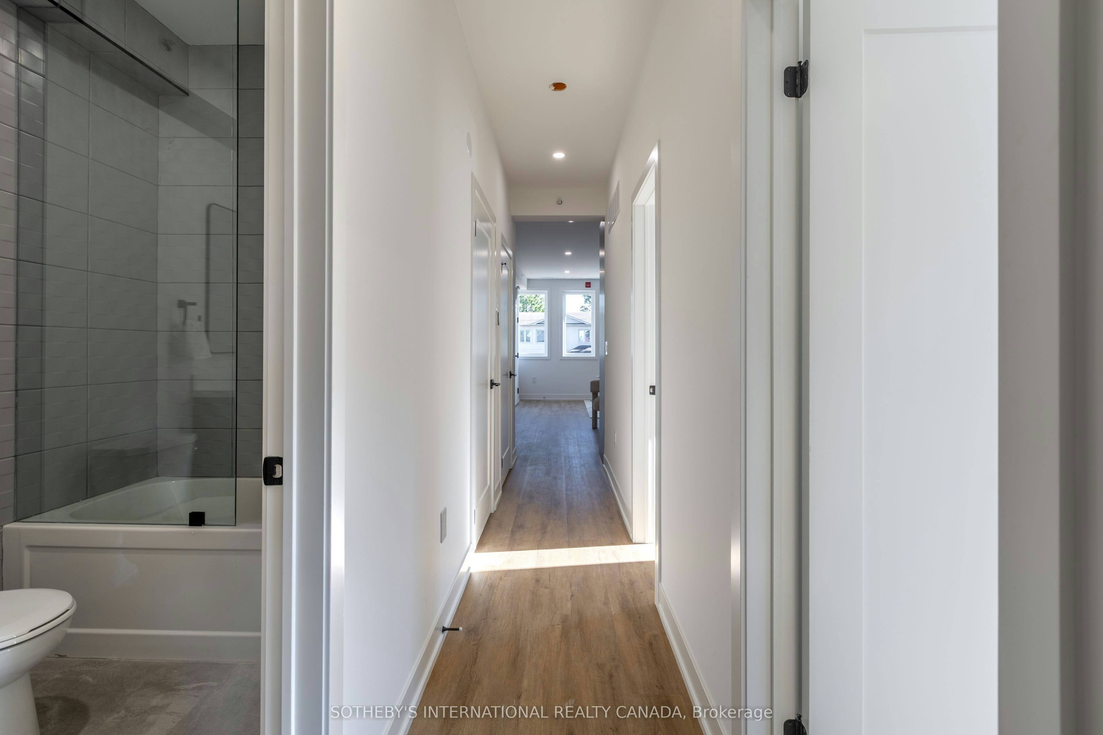 1-60 Cannon Road, Toronto, ON, M8Y 1S1 - 12