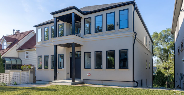 1-60 Cannon Road, Toronto, ON, M8Y 1S1