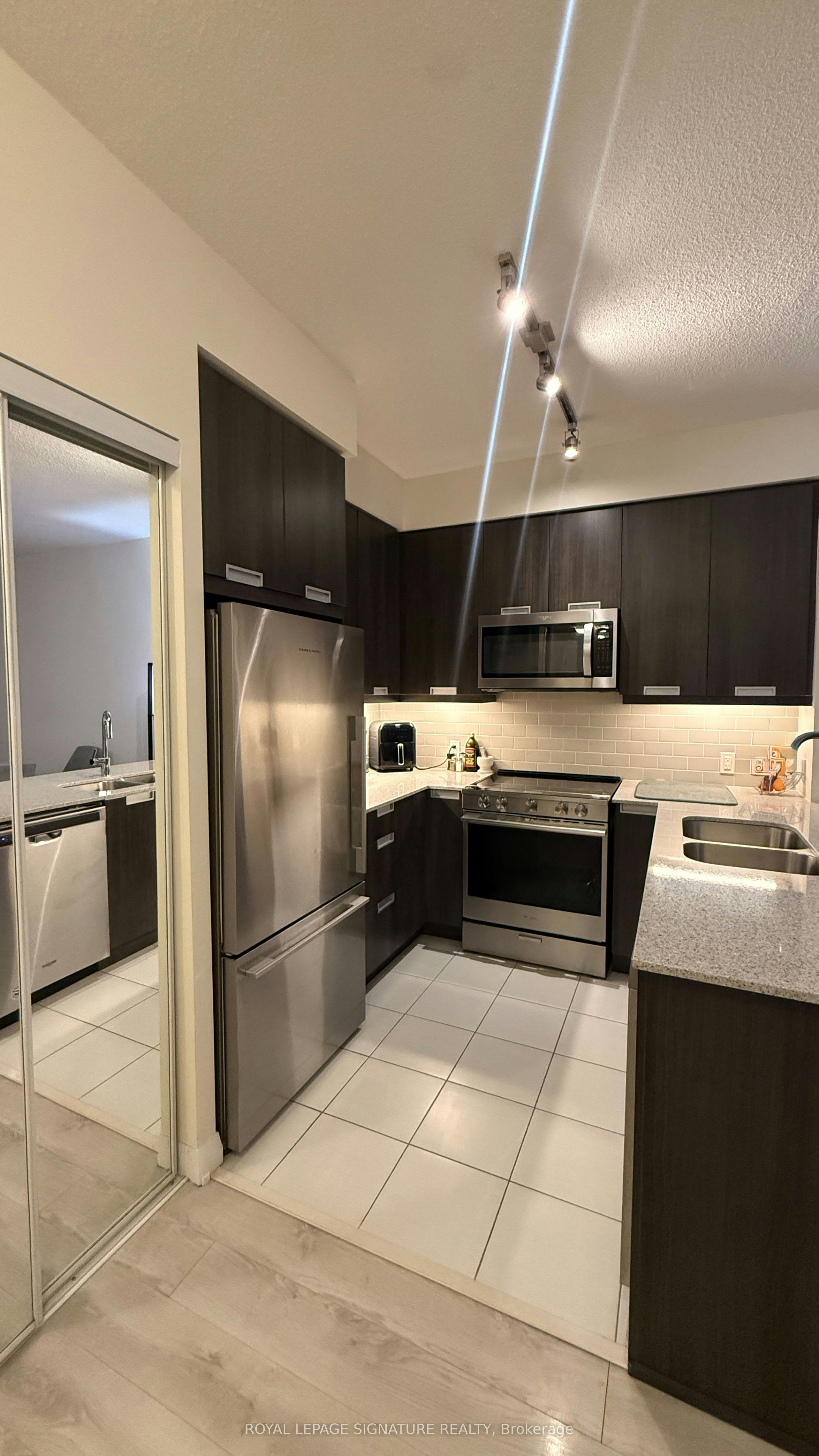 2611-35 Watergarden Drive, Mississauga, ON, L5R 0G8 - 12