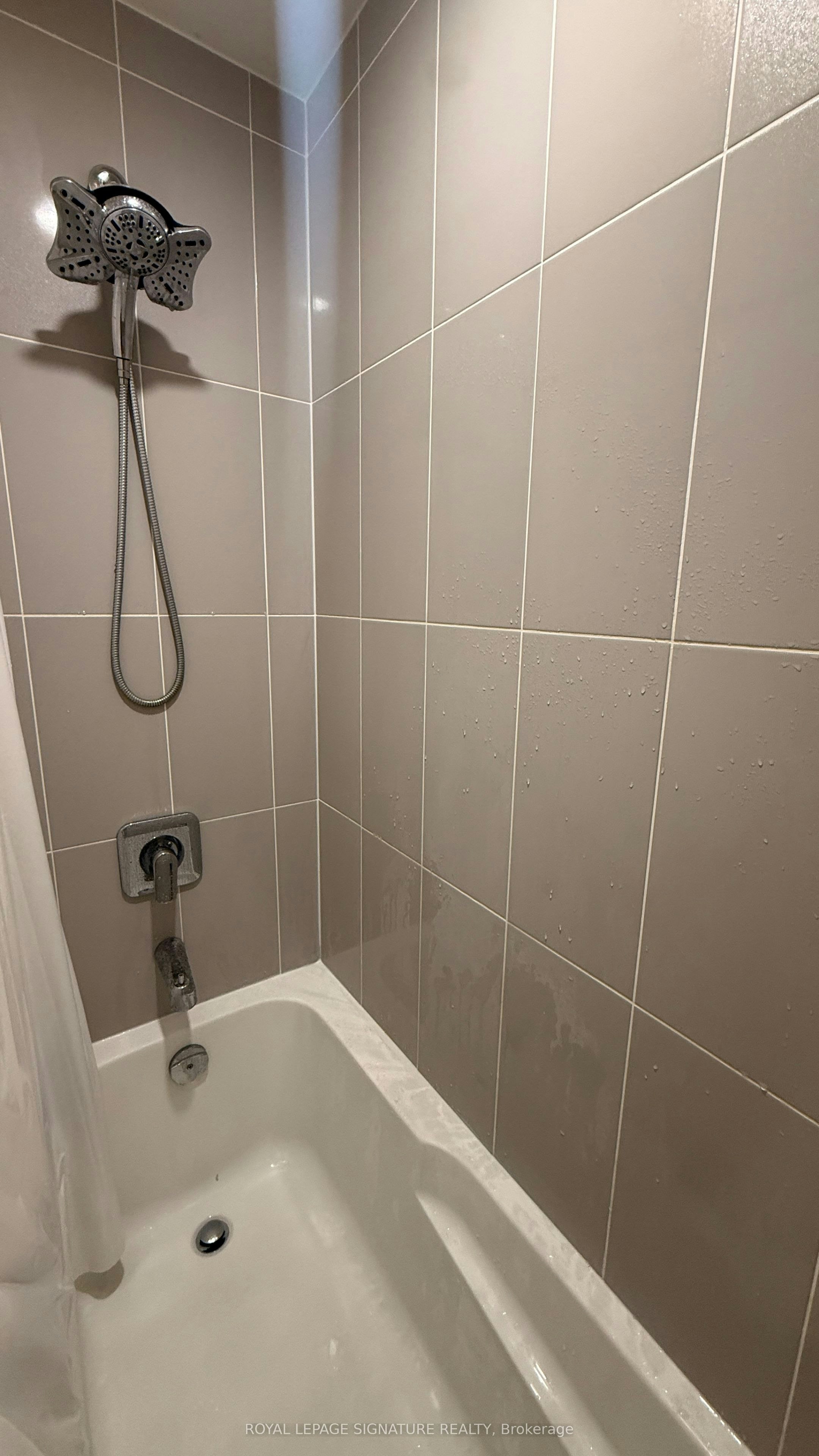 2611-35 Watergarden Drive, Mississauga, ON, L5R 0G8 - 10