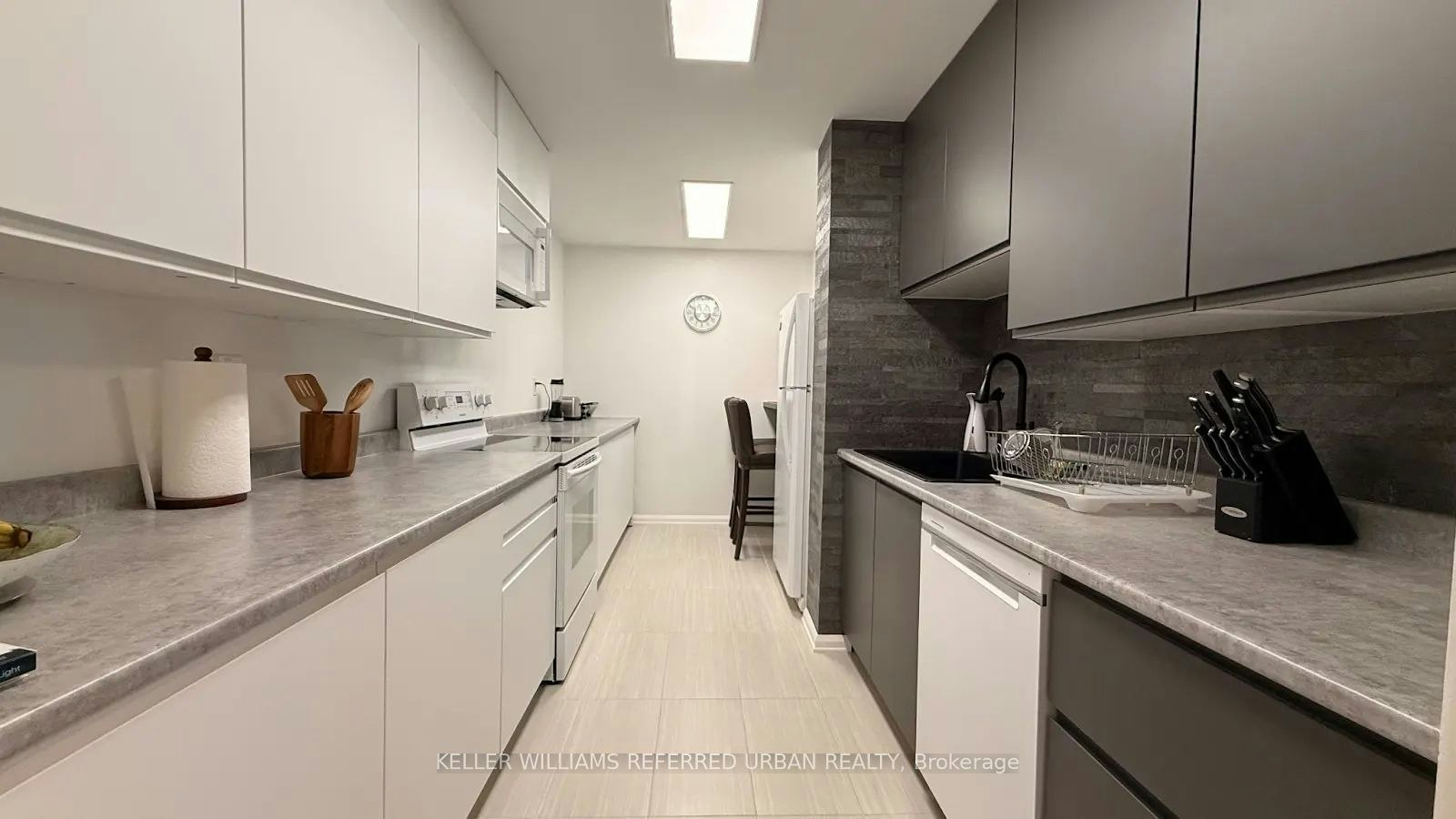 610-1515 Lakeshore Road, Mississauga, ON, L5E 3E3 - 26