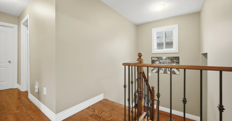 Upper-6409 Torre Drive, Mississauga, ON, L5V 2S5 - 9