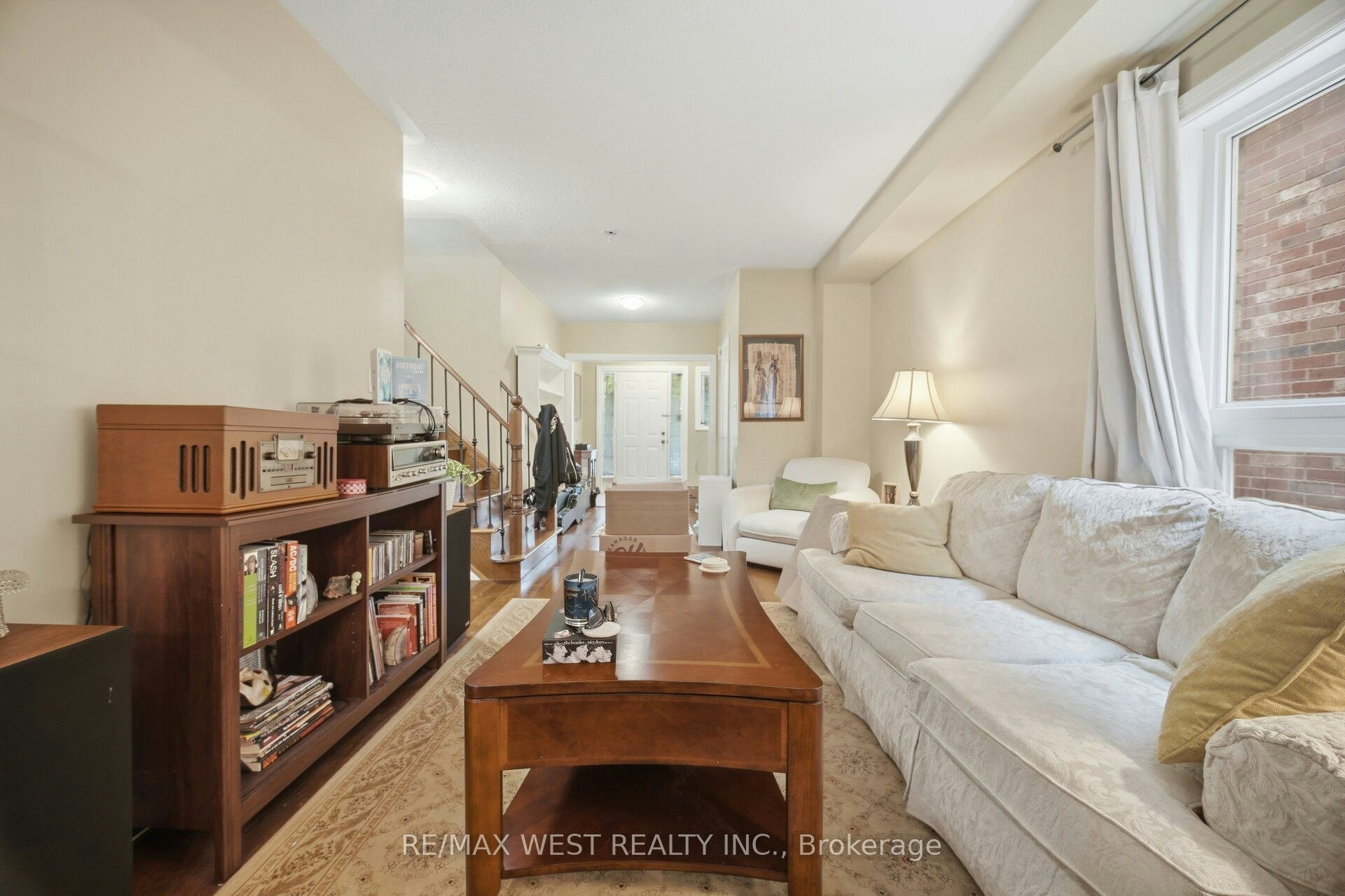 Upper-6409 Torre Drive, Mississauga, ON, L5V 2S5 - 3