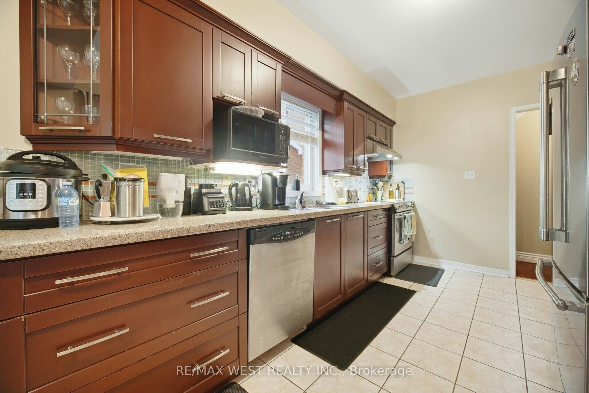 Upper-6409 Torre Drive, Mississauga, ON, L5V 2S5 - 6