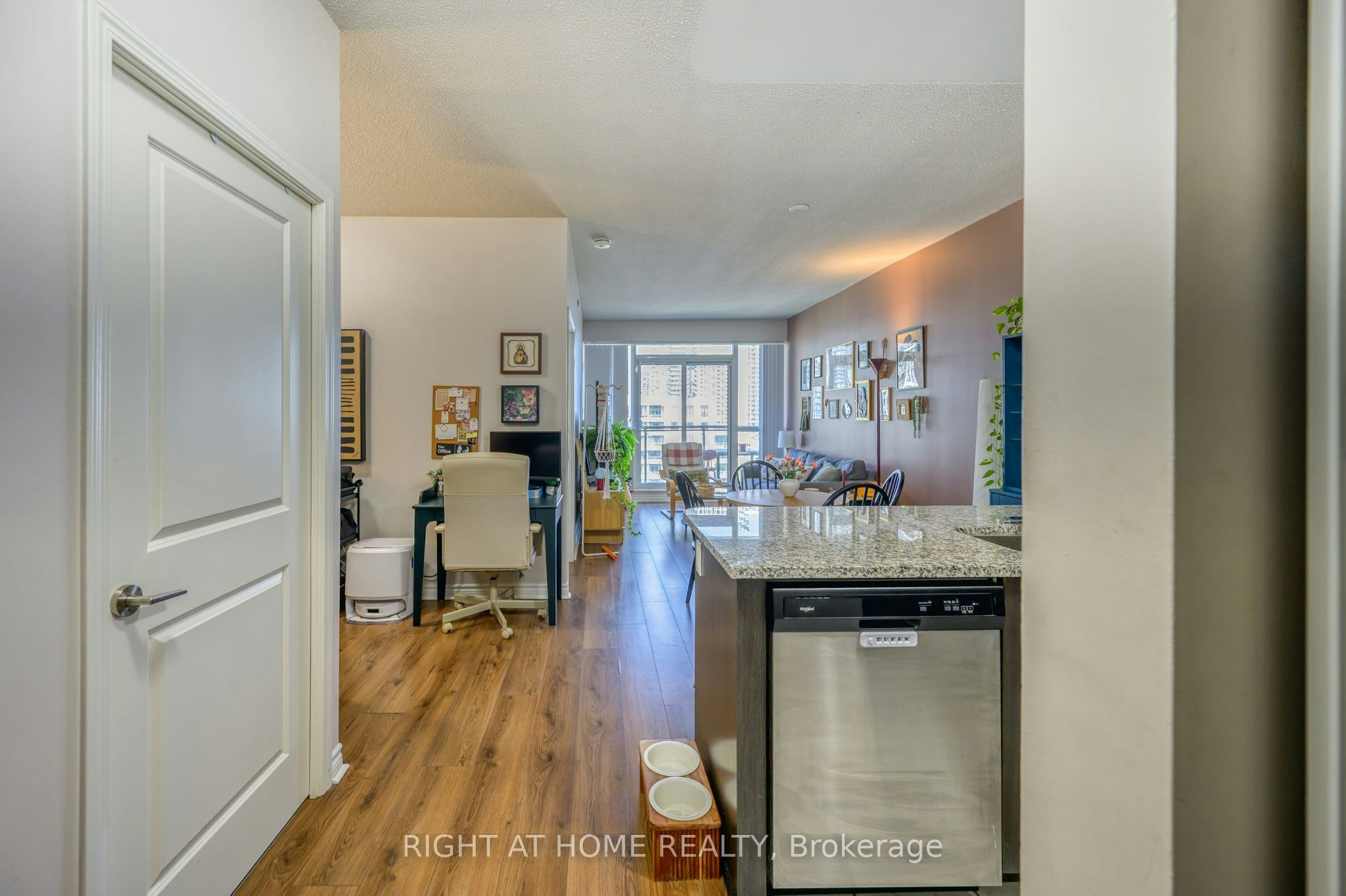 2310-349 Rathburn Road W, Mississauga, ON, L5B 0G9 - 8