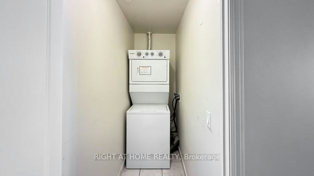 2310-349 Rathburn Road W, Mississauga, ON, L5B 0G9 - 7