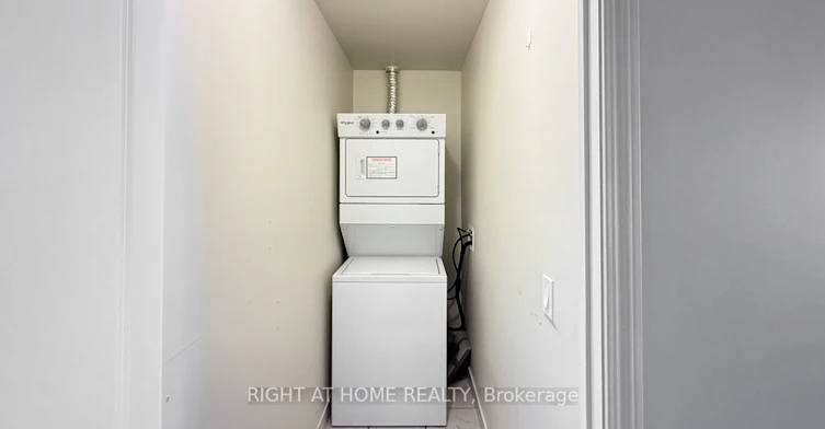 2310-349 Rathburn Road W, Mississauga, ON, L5B 0G9 - 7